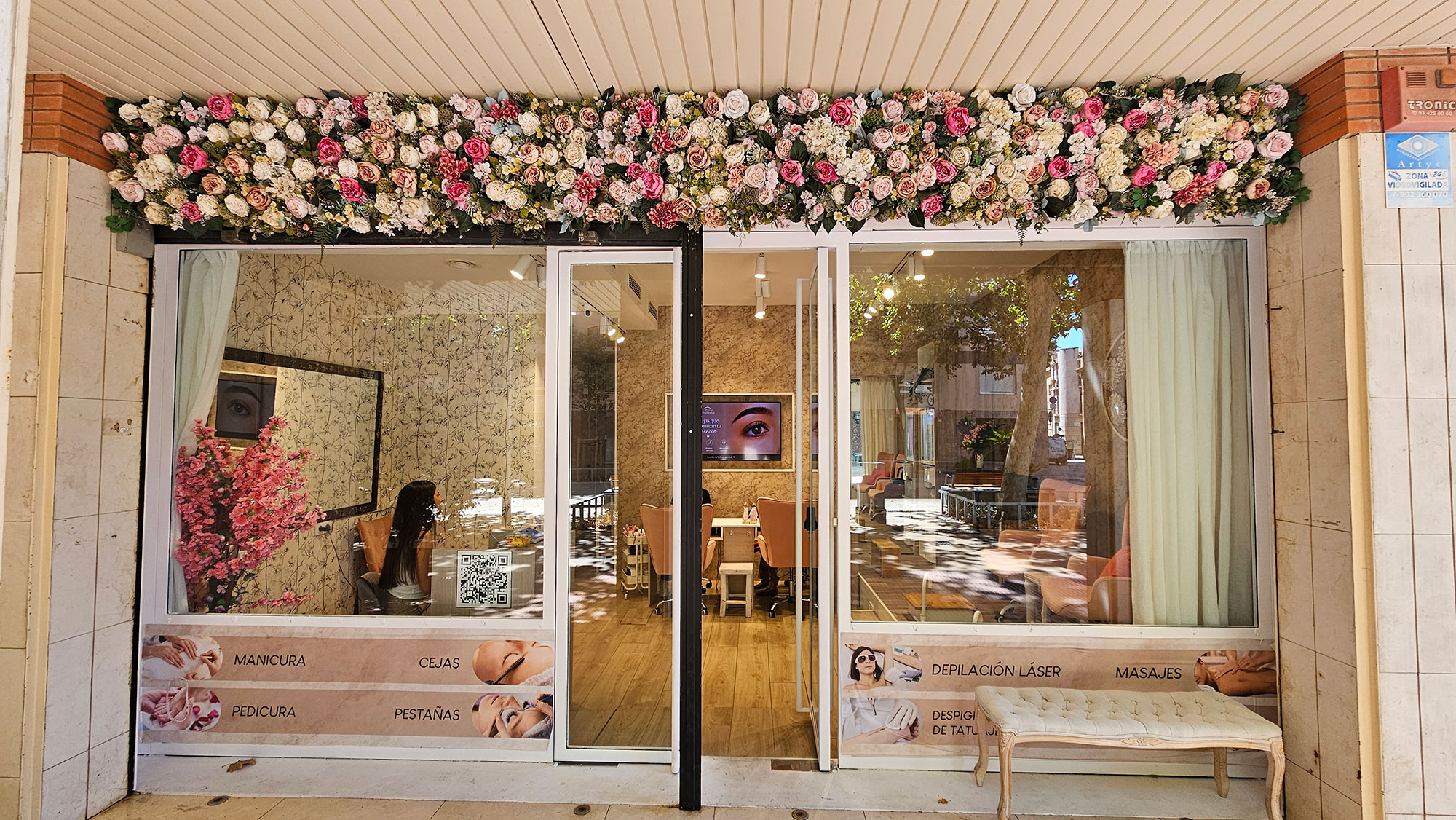 Gallery 05